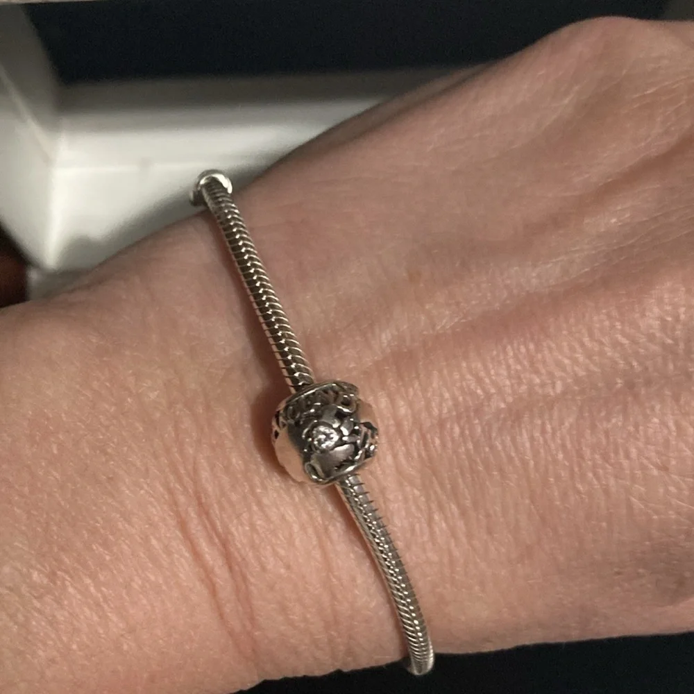 **- ** ** **- - Pandora — sliding bolo polish sterling silver (28cm) …bracelet .